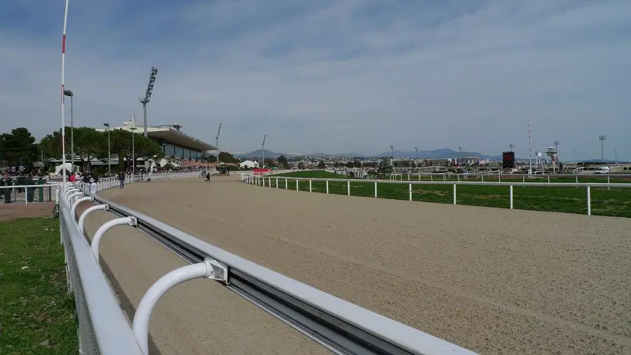 Cagnes-sur-Mer travbana i Cagnes-sur-Mer